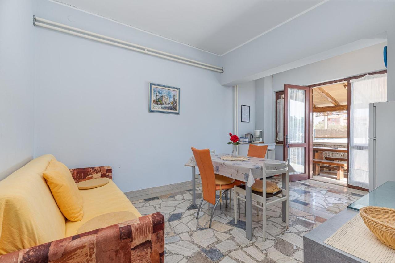 Appartamento Silva Porec Esterno foto